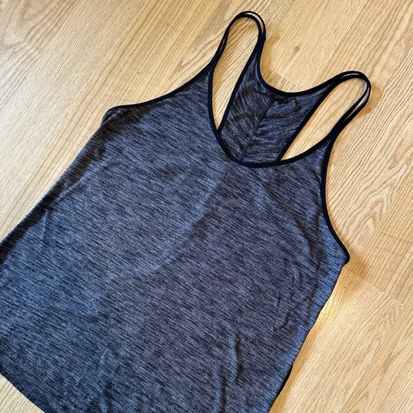 Lululemon - Size 8 - Racerback Tank - Picture 2 of 5